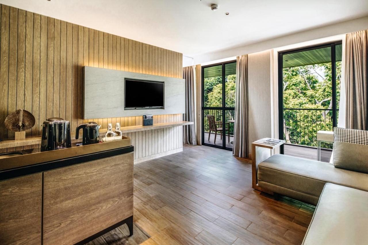 The Botanica Sanctuary Hotel Puncak Exterior photo Deluxe Room