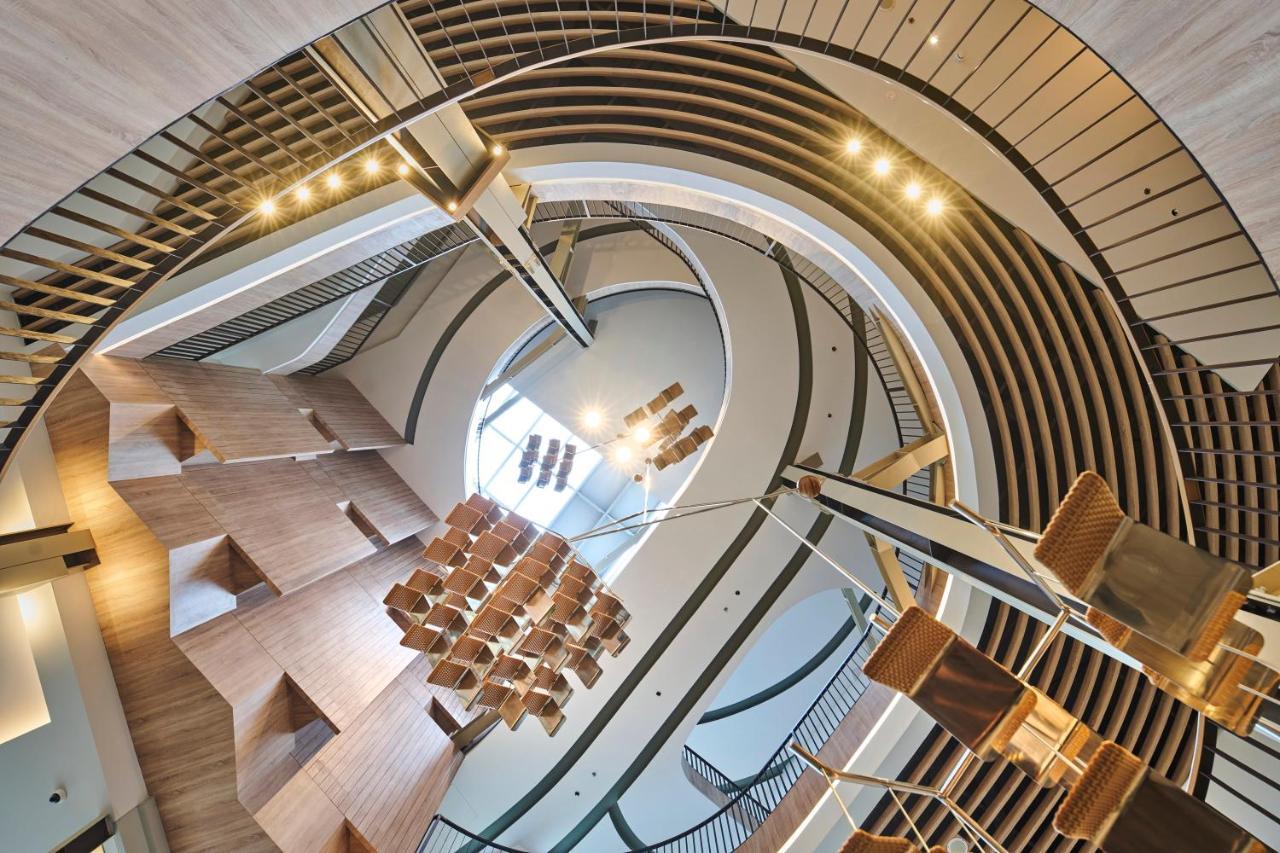The Botanica Sanctuary Hotel Puncak Exterior photo The staircase
